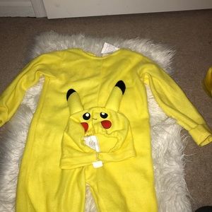 Pokémon Pikachu costume